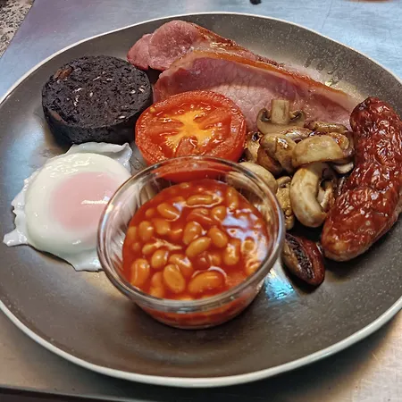 Outlook בית הארחה